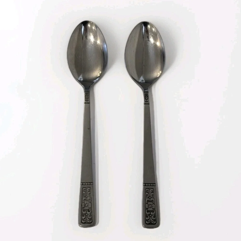 United Silver 2 Soup Spoons CASSANDRA Stainless MCM Floral Flower Japan Vintage